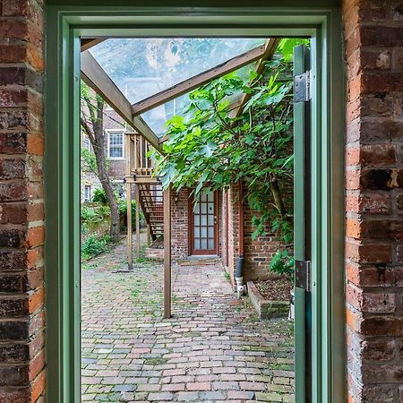 Private Loft Carriage House Walk Score 95 Alexandria Bagian luar foto