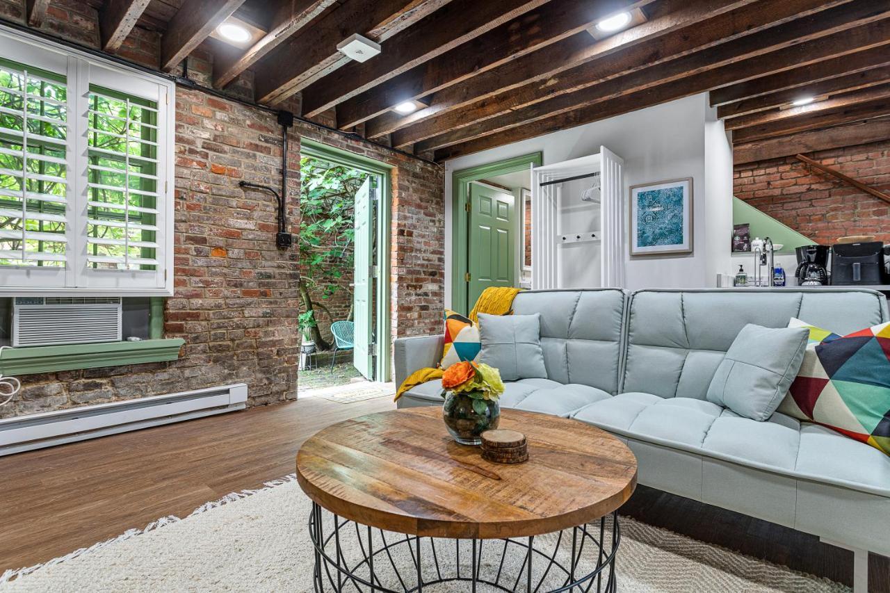 Private Loft Carriage House Walk Score 95 Alexandria Bagian luar foto