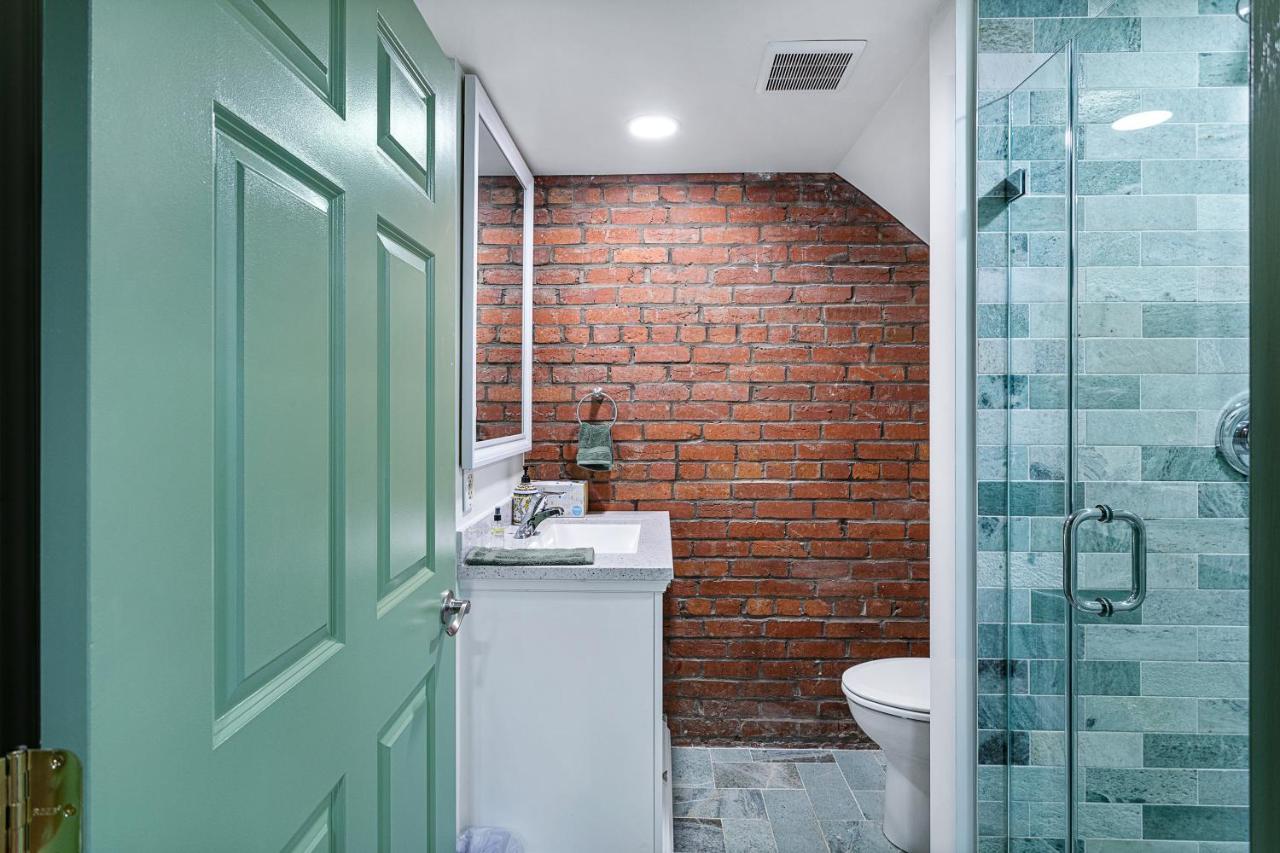 Private Loft Carriage House Walk Score 95 Alexandria Bagian luar foto